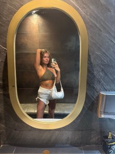 Sandra, 79001503616