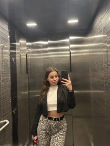 Arina, 79160180789
