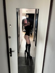 Вика, 79510862865