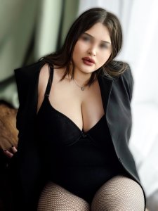 Камила, 79999918861