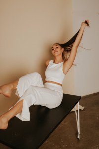 Мира, 79165938487