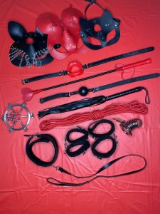 Lisa and Maksim, 79000174199