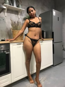 Белла, 79165160997