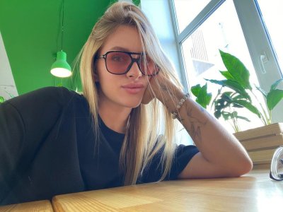 Саша, 79671593777