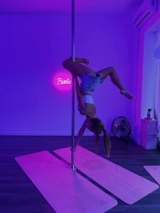 Кира, 79636716333