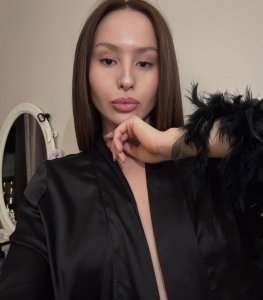 Айза😈РАЗВРАТНИЦА😈, 79037087334